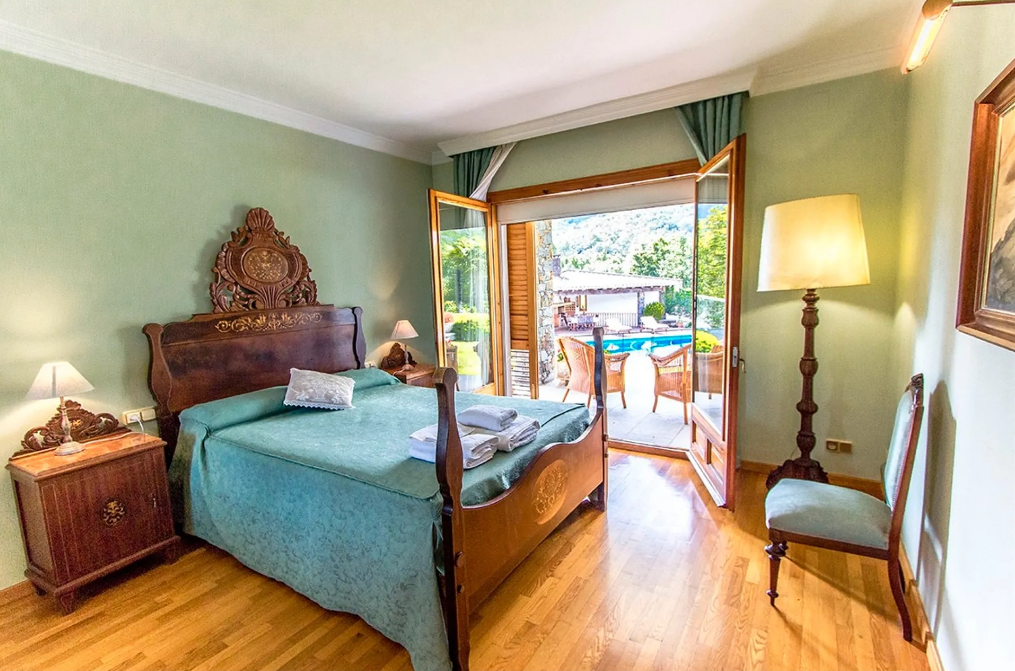 Villa-Gerone-REF7418526