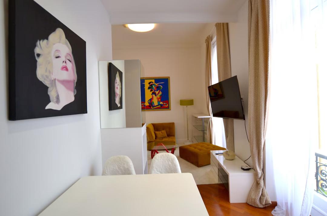 Studio-Monaco-REF7418526