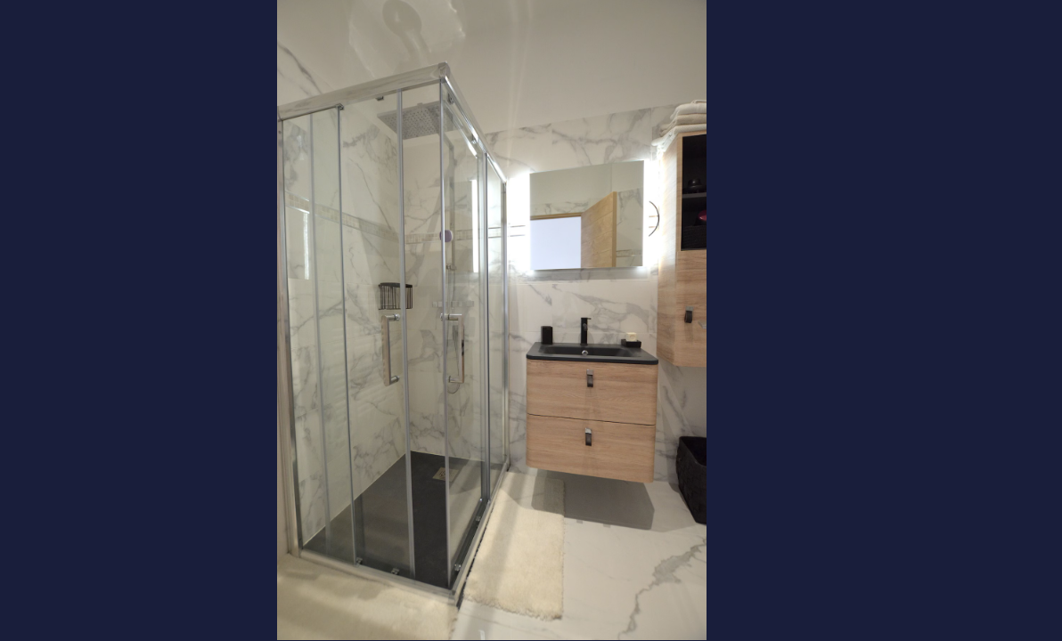 Studio-Monaco-REF7418526